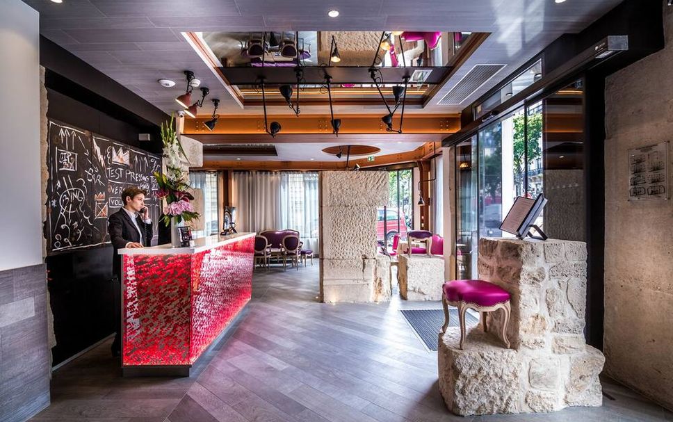 Meja Penyambut Tetamu Gambar