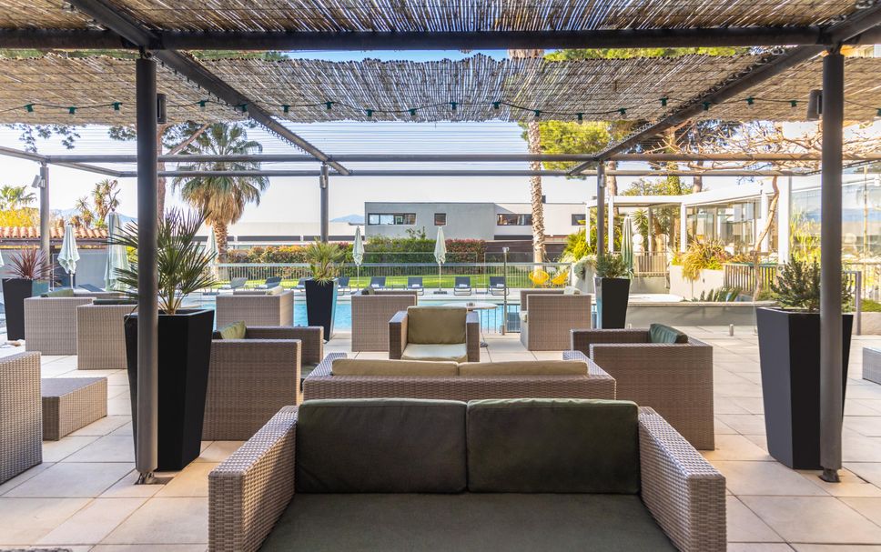 Patio Gambar
