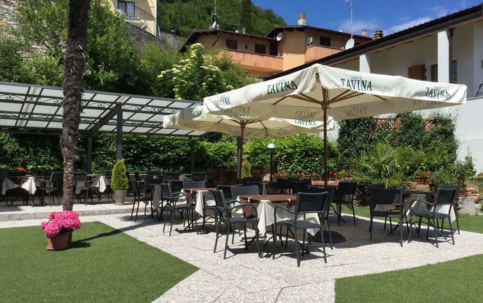 Patio Gambar