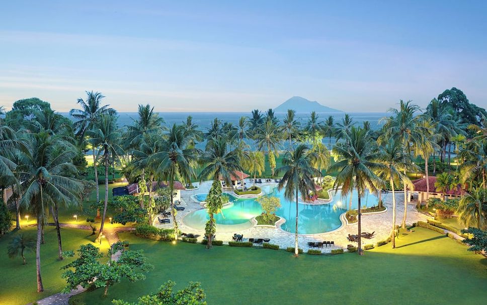 Kolam renang Gambar