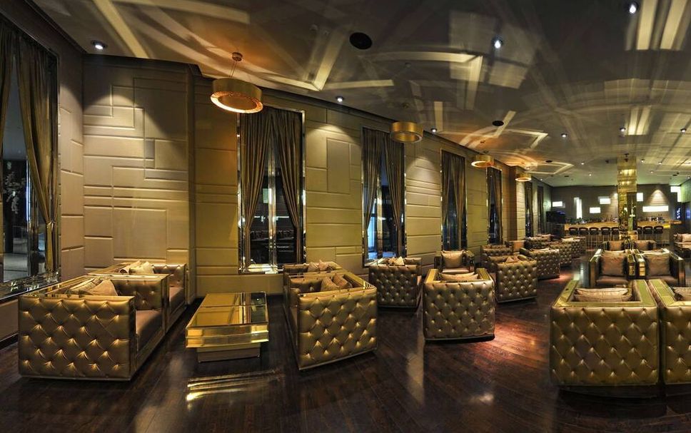 Balai Menunggu Gambar