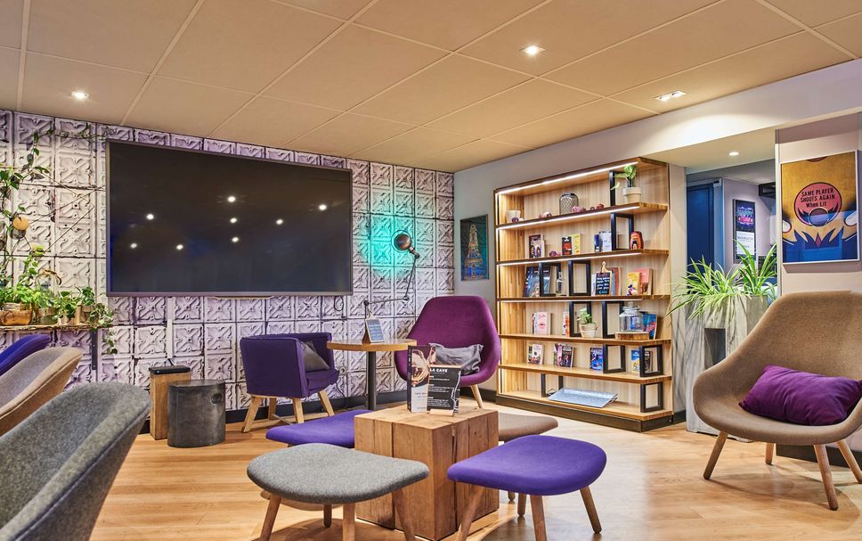 Balai Menunggu Gambar