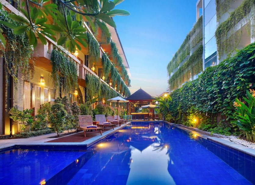 Kolam renang Gambar