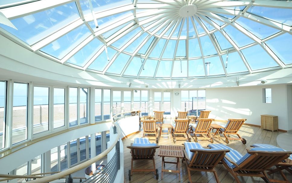 Balai Menunggu Gambar