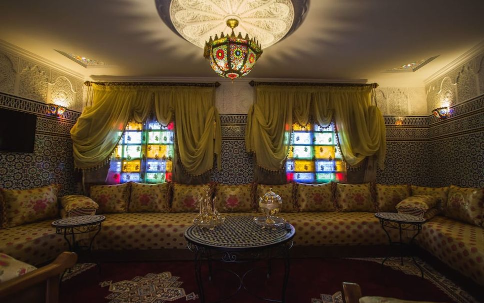 Balai Menunggu Gambar