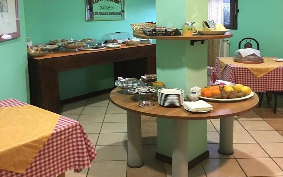 Buffet Gambar