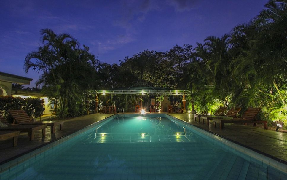 Kolam renang Gambar