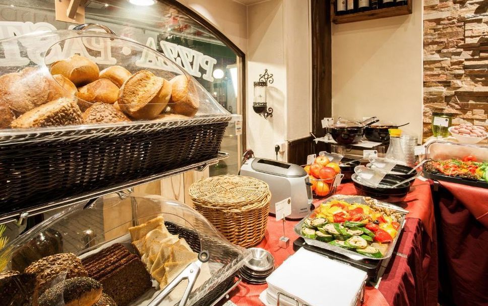 Buffet Gambar