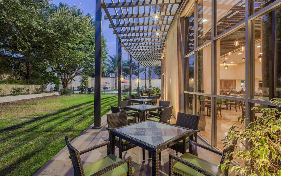Patio Gambar