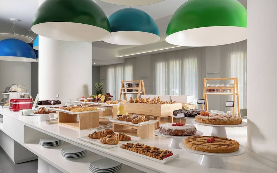 Buffet Gambar