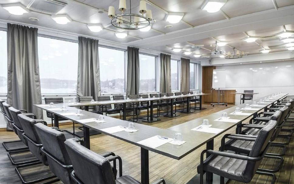 Bilik persidangan Gambar