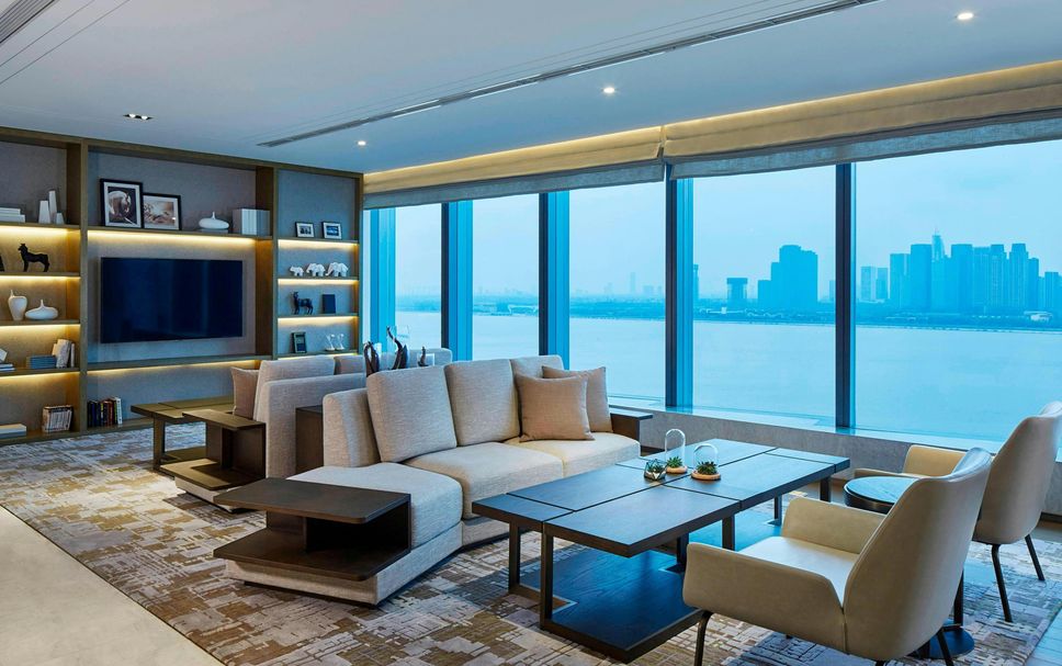 Balai Menunggu Gambar