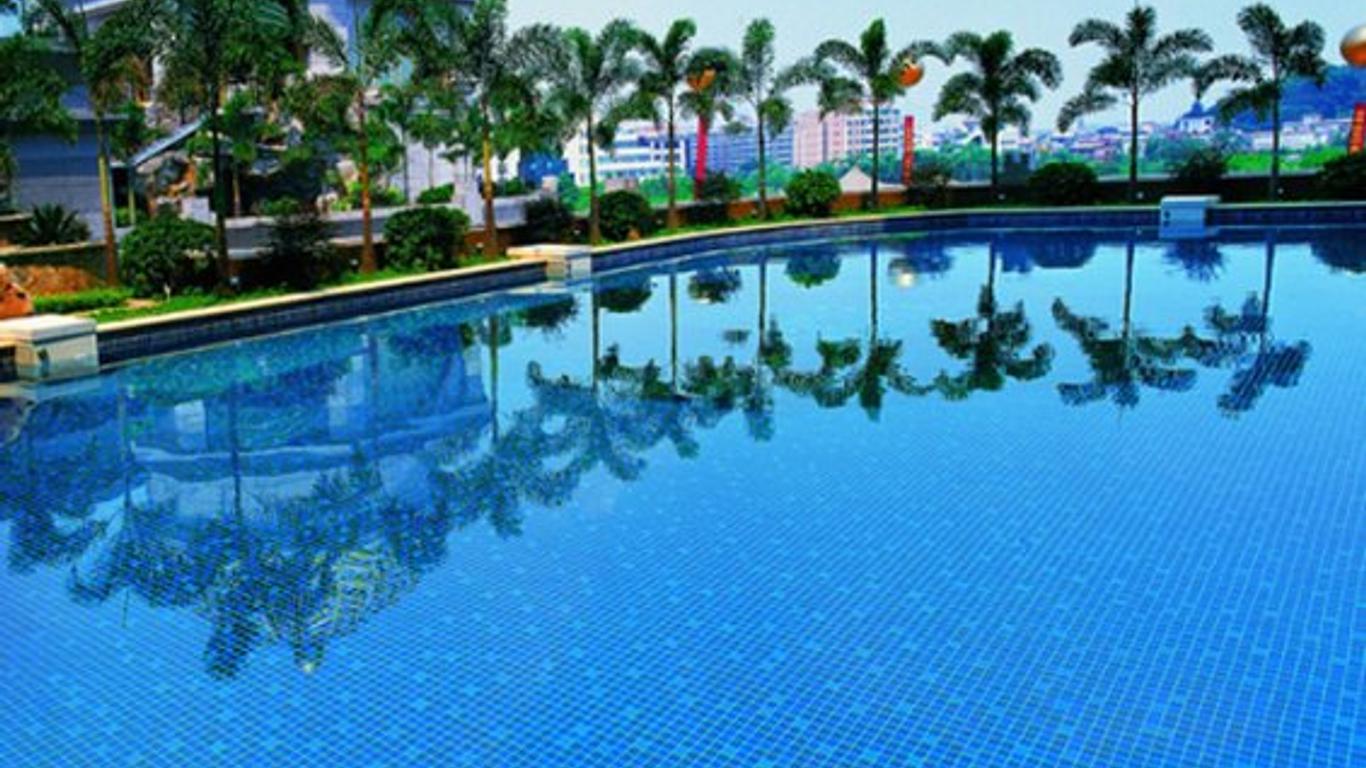 Golden Hotel