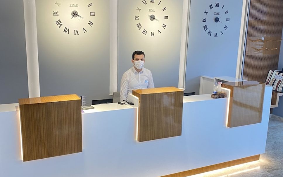 Meja Penyambut Tetamu Gambar