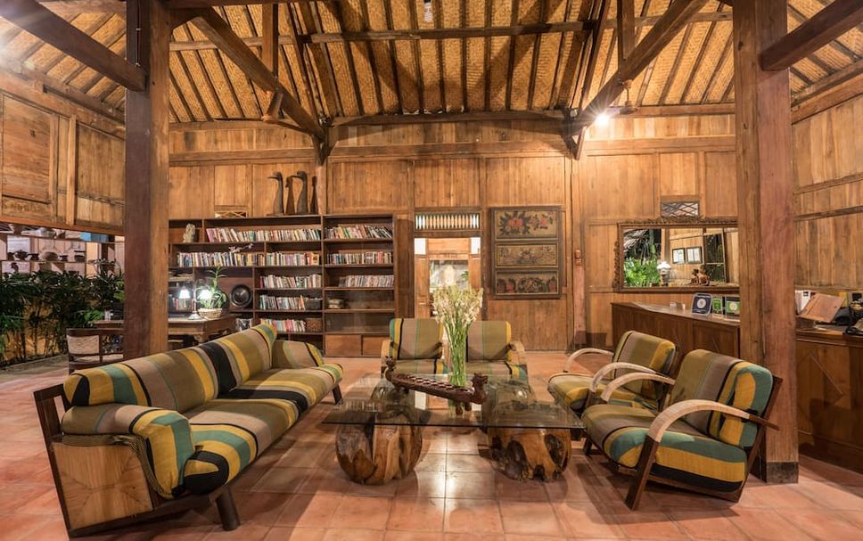 Balai Menunggu Gambar