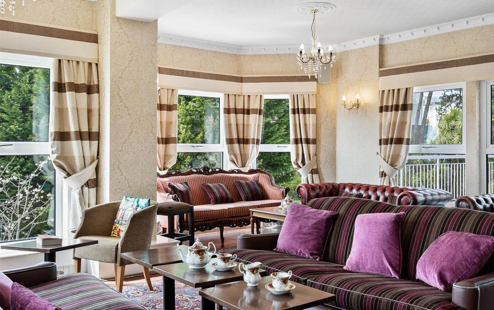 Balai Menunggu Gambar