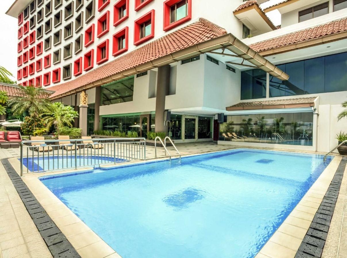 Kolam renang Gambar