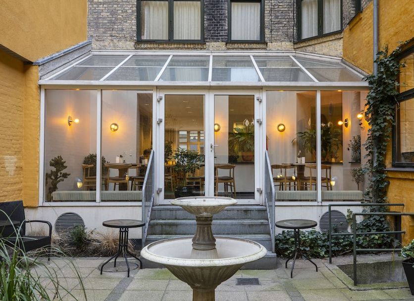Patio Gambar