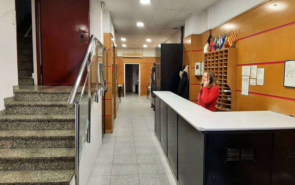 Meja Penyambut Tetamu Gambar