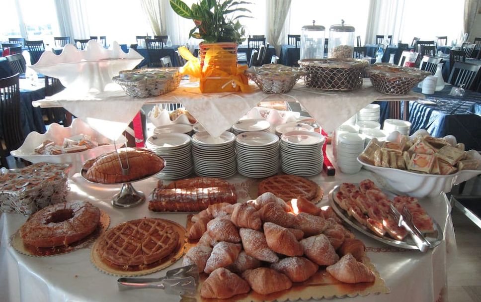 Buffet Gambar