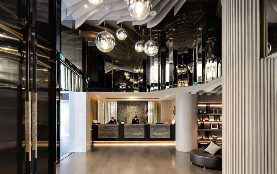 Meja Penyambut Tetamu Gambar