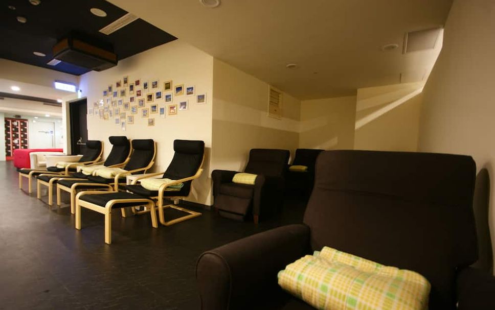 Balai Menunggu Gambar