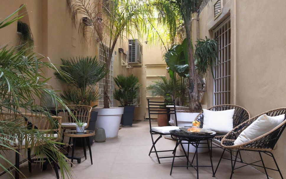 Patio Gambar
