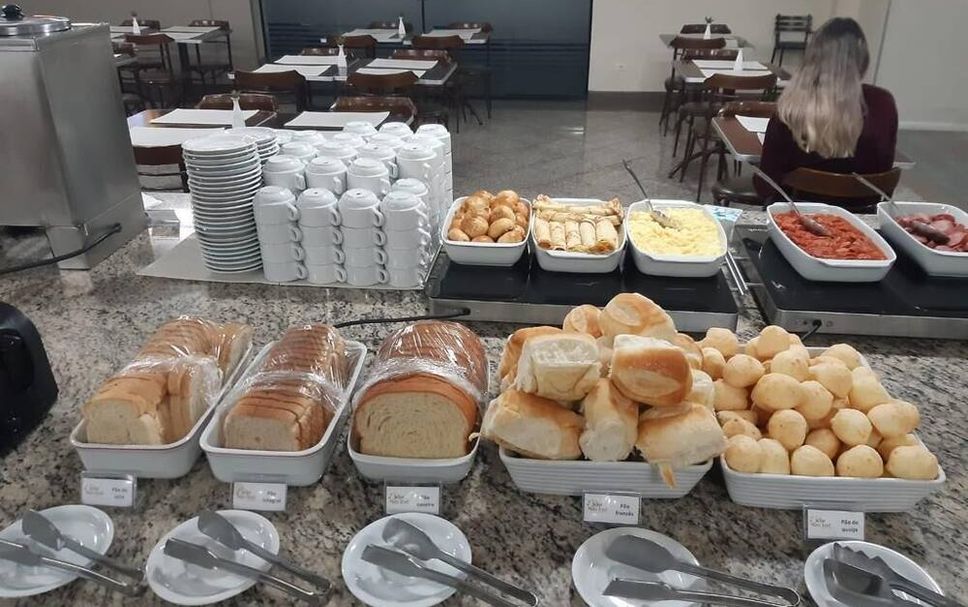 Buffet Gambar