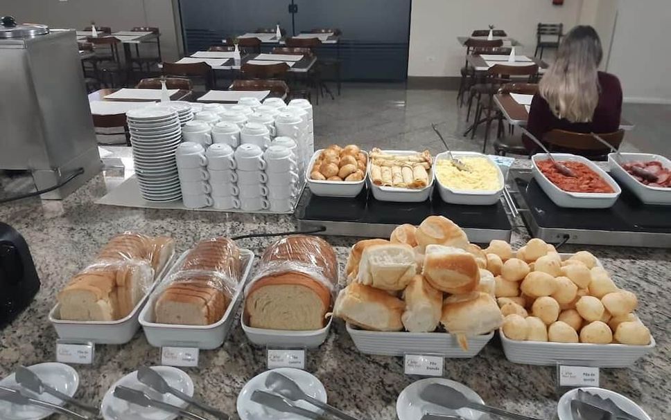 Buffet Gambar