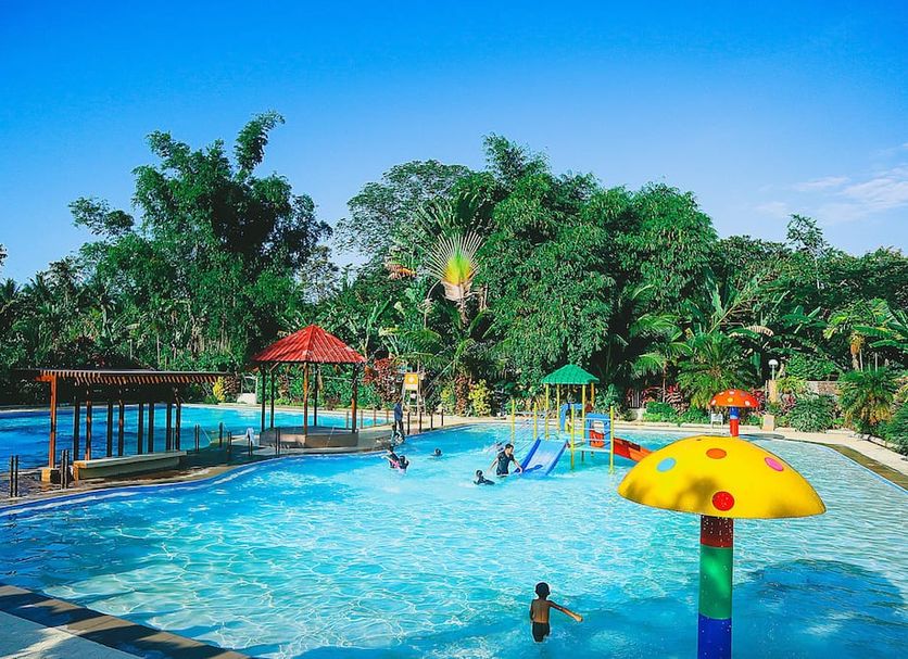 Kolam renang Gambar