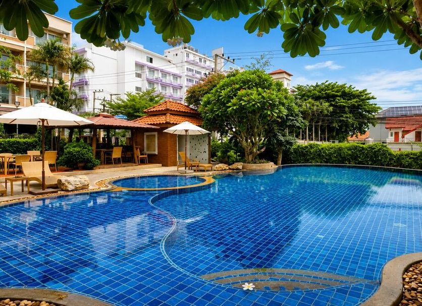 Kolam renang Gambar