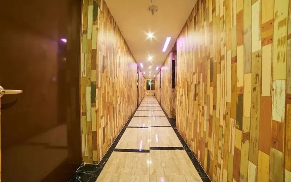 hallway Gambar