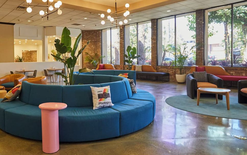 Balai Menunggu Gambar