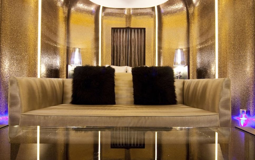 Balai Menunggu Gambar