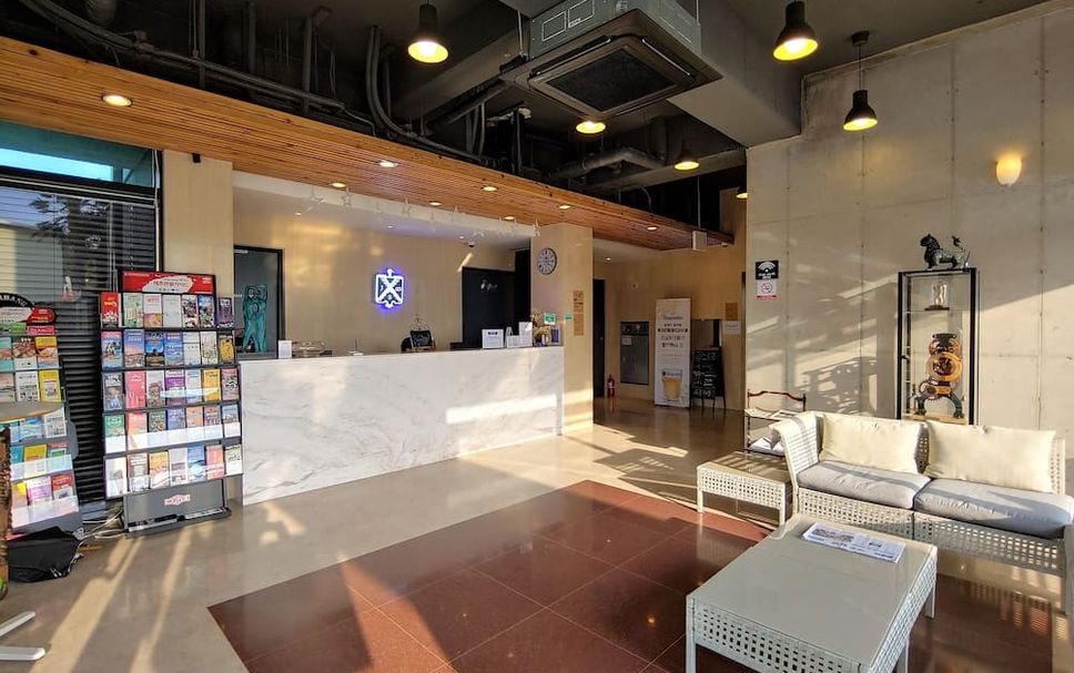 Meja Penyambut Tetamu Gambar