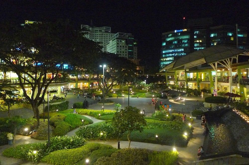 Pemandangan luar