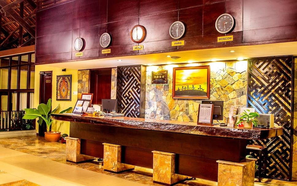 Meja Penyambut Tetamu Gambar