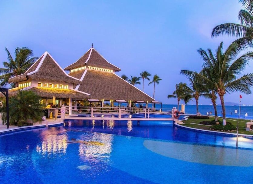 Kolam renang Gambar