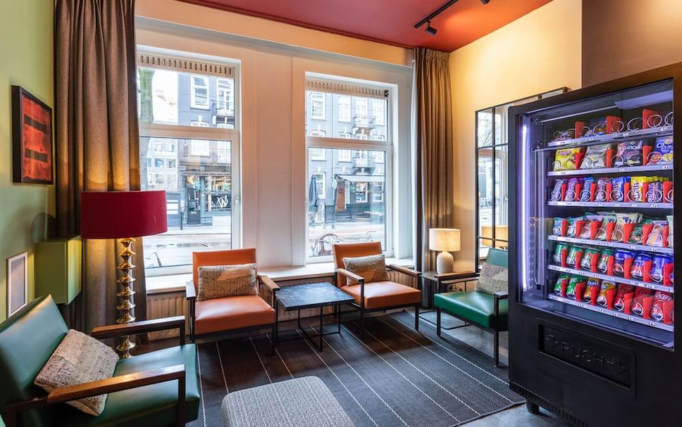 Balai Menunggu Gambar