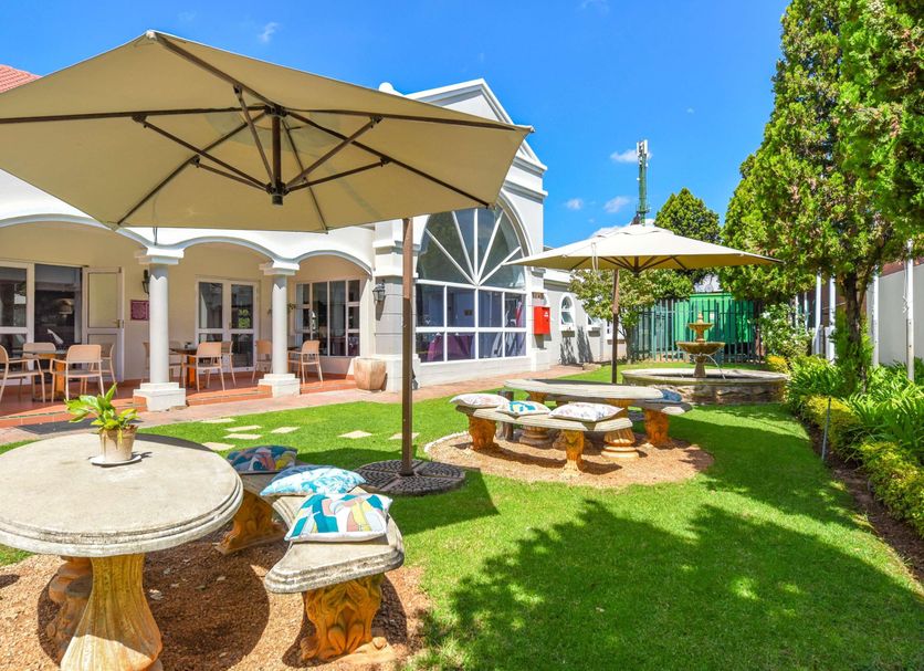 Patio Gambar