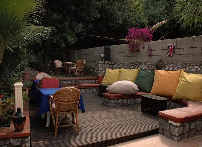 Patio Gambar
