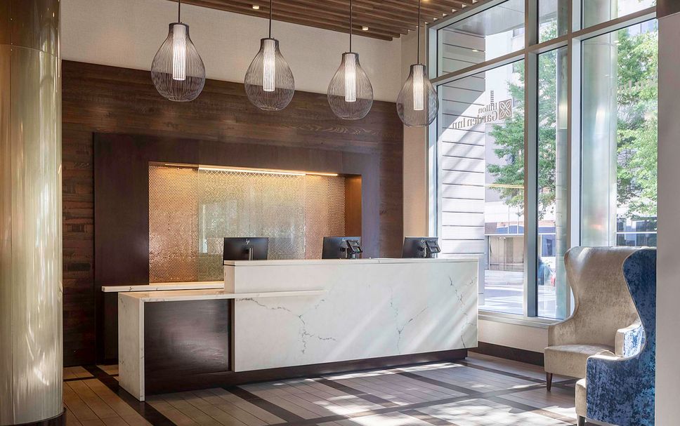 Meja Penyambut Tetamu Gambar