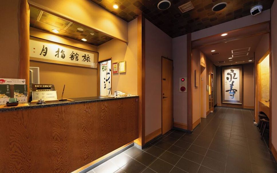 hallway Gambar