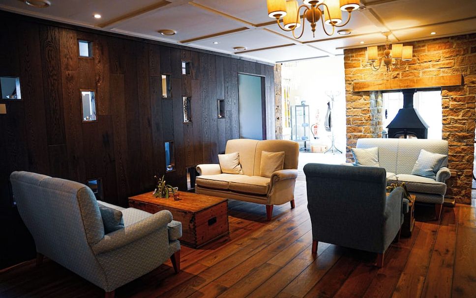 Balai Menunggu Gambar