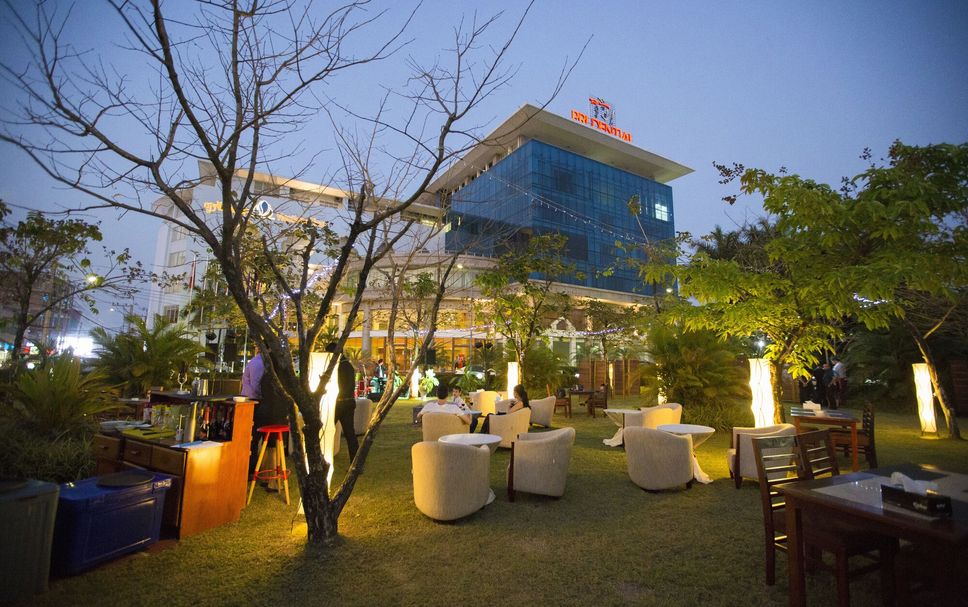 Patio Gambar