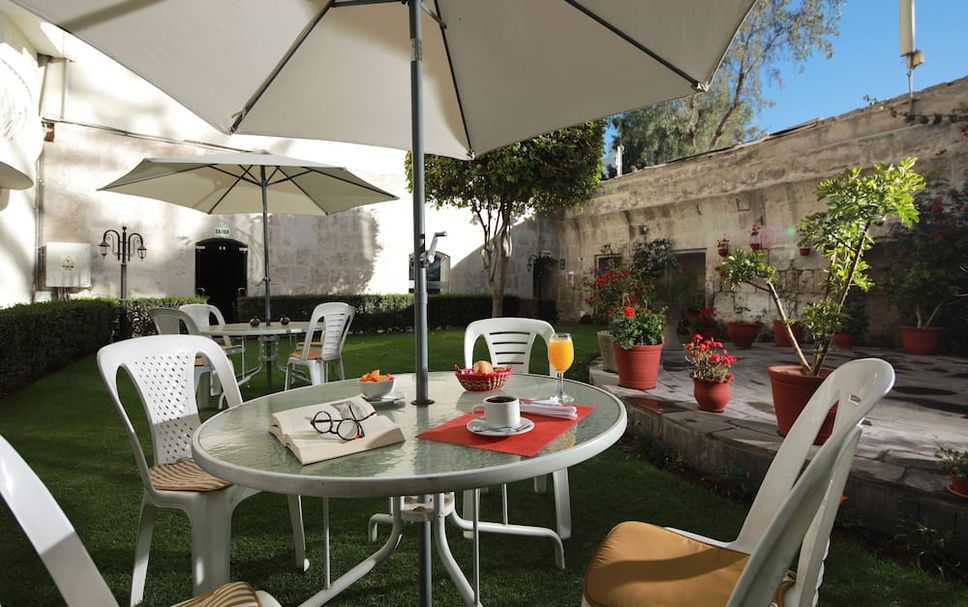 Patio Gambar