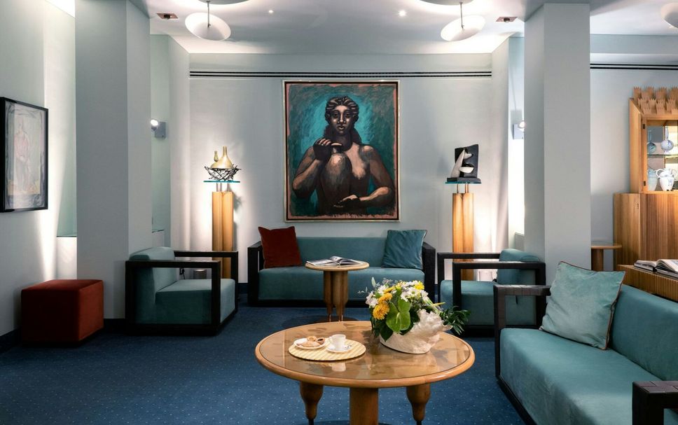 Balai Menunggu Gambar