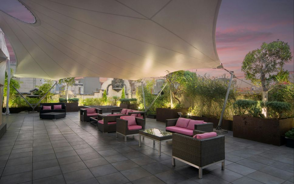 Patio Gambar