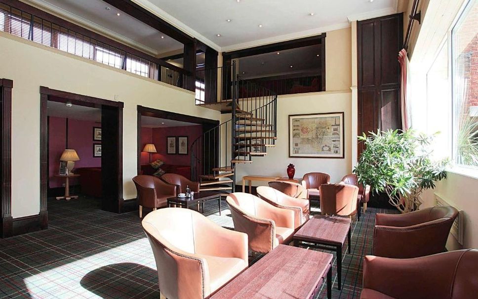 Balai Menunggu Gambar