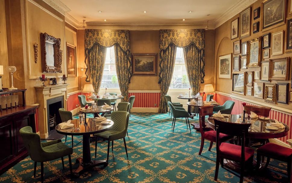 Balai Menunggu Gambar